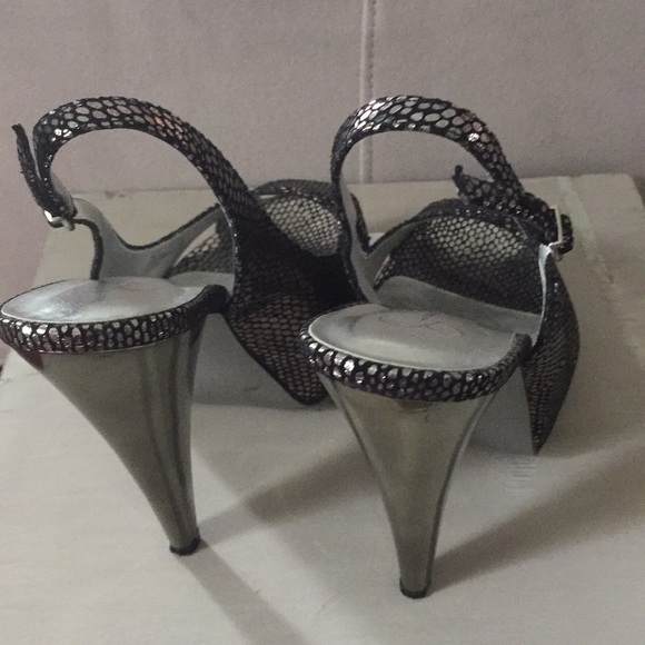 Jessica Simpson platforms - Picture 3 of 3